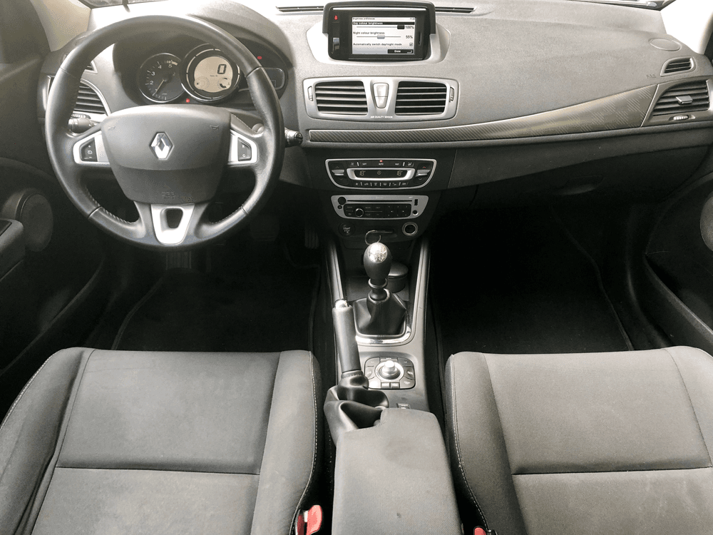 Renault Megane SW 1.5 dCi — alternativni prikaz